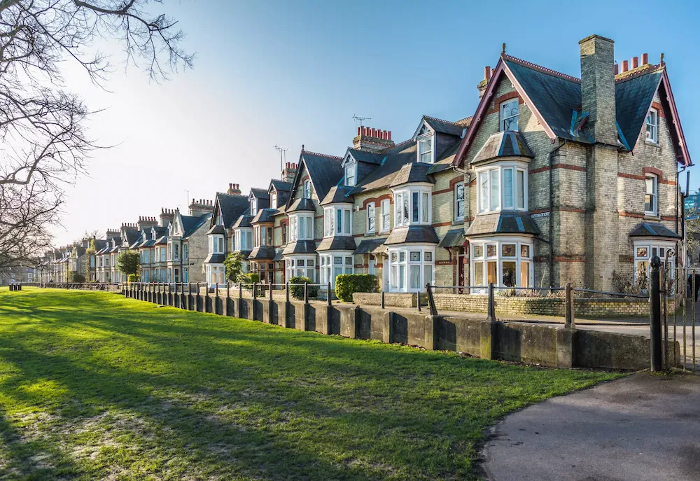 Row of Victorian residential houses in a neighborhood